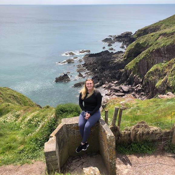 Meet your Posher, Caitlin - Picture 1 of 1